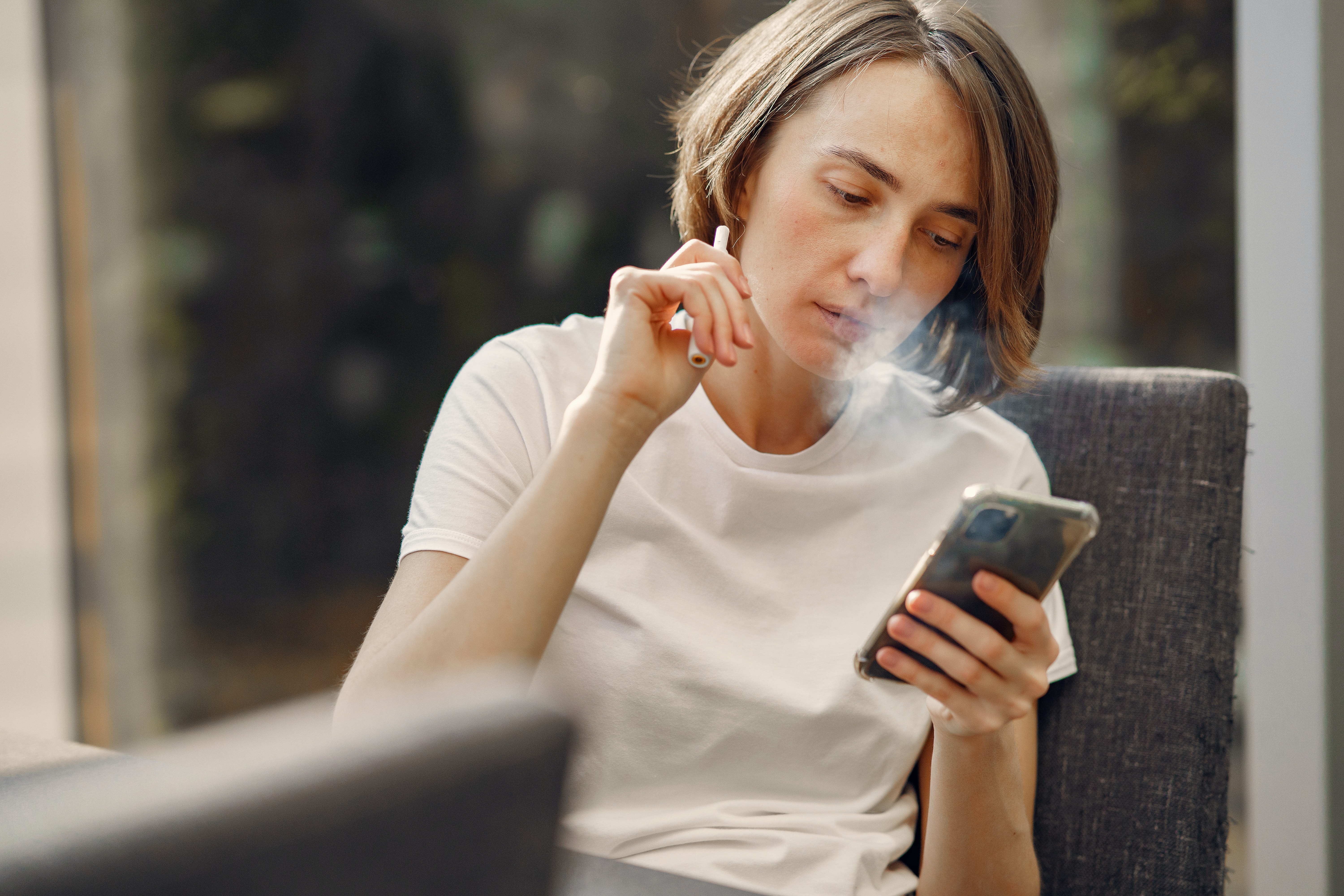 Le bureau individuel, la solution parfaite pour vaper et travailler en toute tranquillité !